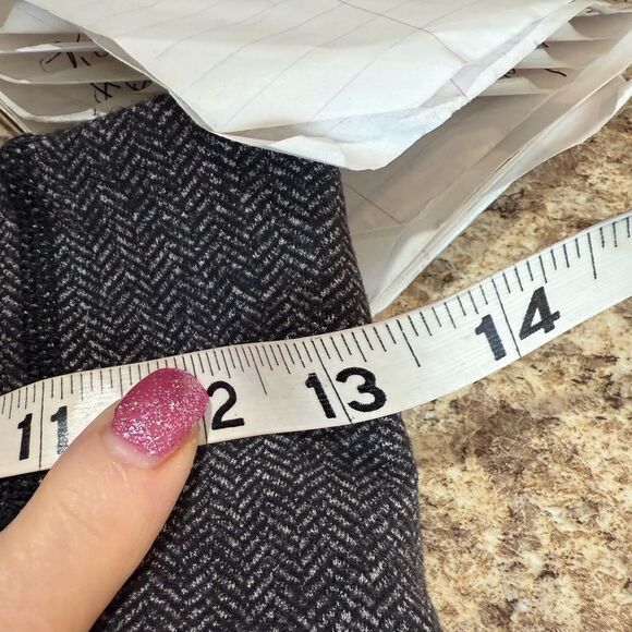 Lululemon Tight Stuff Black Crop Leggings Medium Fast and Free - Picture 8 of 10